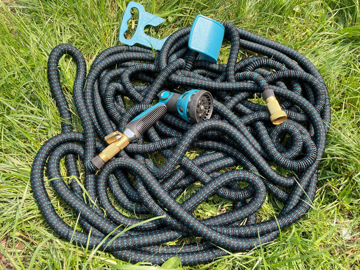 CozyBox 50ft Water Hose - Upgraded Leakproof Lightweight No-Kink Garden  Hose, Flexible Expanding Water Hose with Triple Layered Latex Core, Bag and